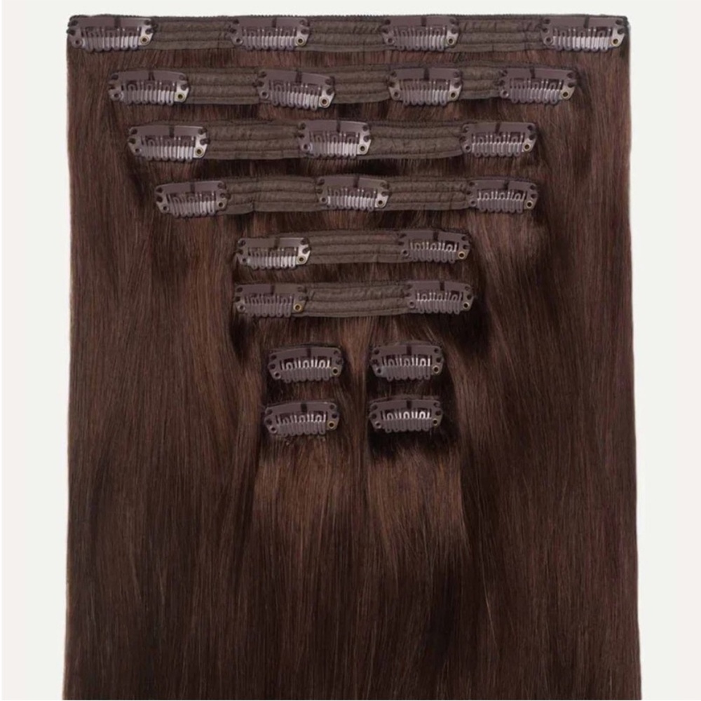 20” Luxy hair extensions chocolate brown 220grams